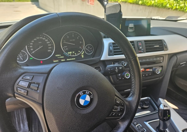 BMW Seria 3 cena 59999 przebieg: 183600, rok produkcji 2015 z Warszawa małe 37